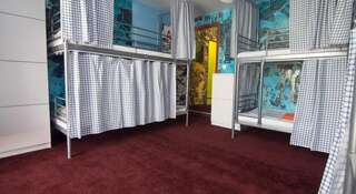 Гостиница Hostel Loft Краснодар Спальное место на двухъярусной кровати в общем номере для мужчин-2